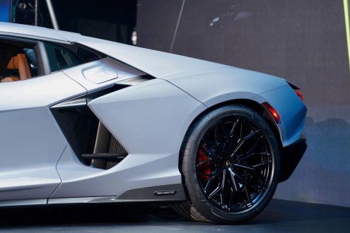 Lamborghini_Revuelto_Việt_Nam_01 Lamborghini_Revuelto_Viet_Nam