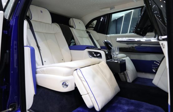 Rolls-Royce-Phantom-độc-lạ-về-Việt-Nam