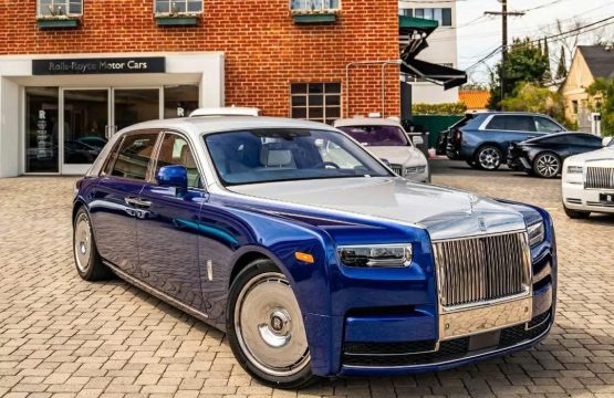 Rolls-Royce-Phantom-doc-la-ve-Viet-Nam