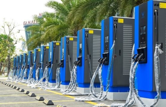 CREATOR: gd-jpeg v1.0 (using IJG JPEG v62), quality = 95 thị trường ô tô điện